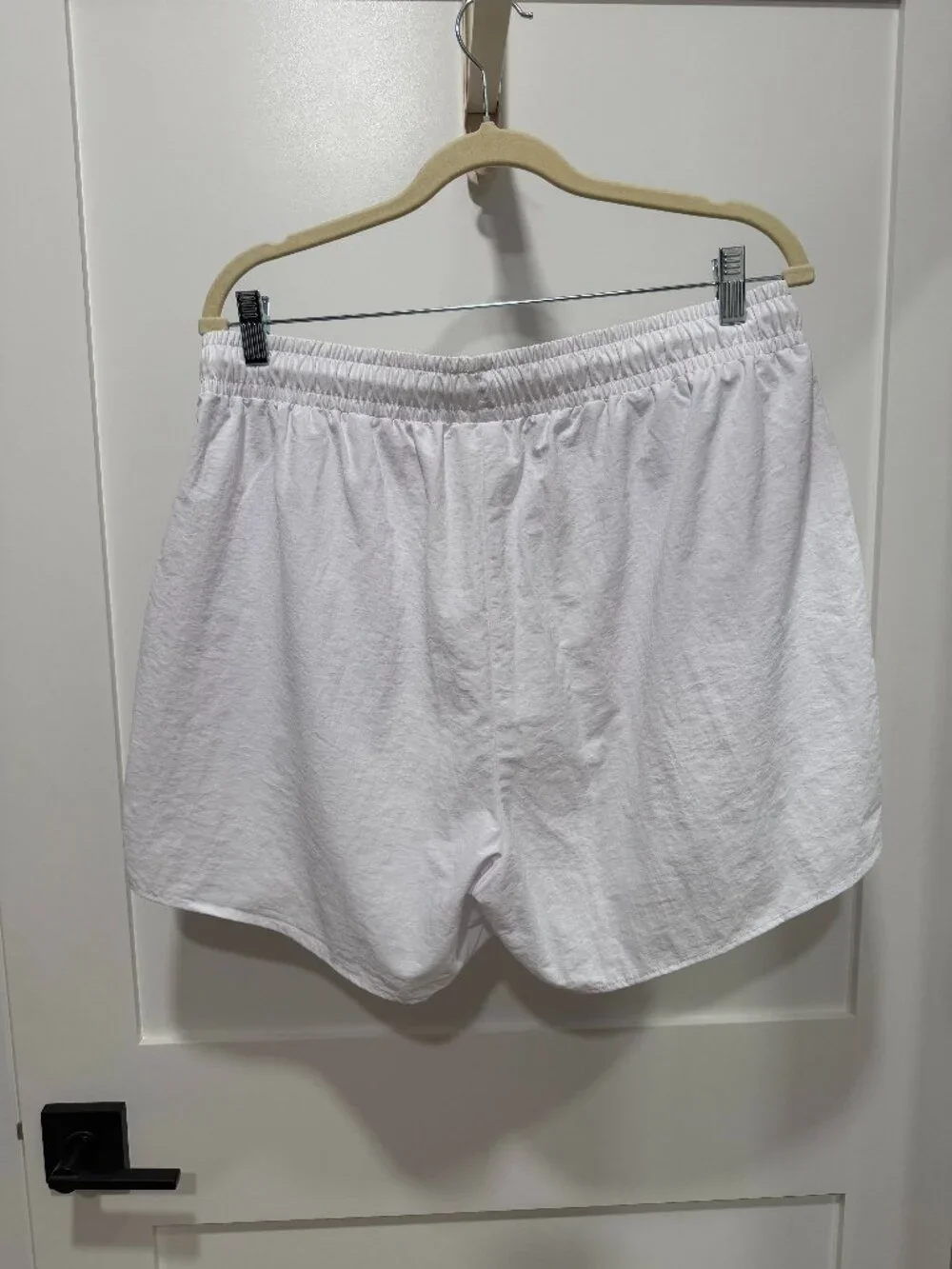 Alo ALumni Shorts - White